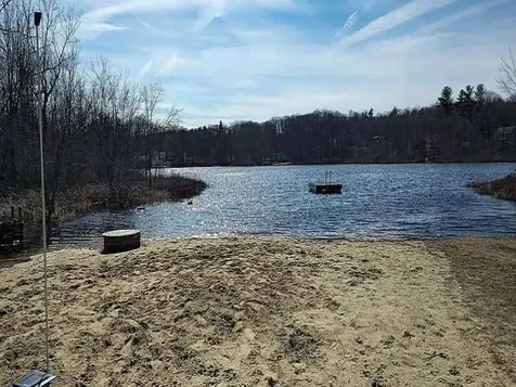 6 Hilda Avenue Derry NH 03038