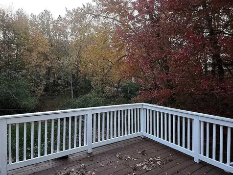 6 Hilda Avenue Derry NH 03038