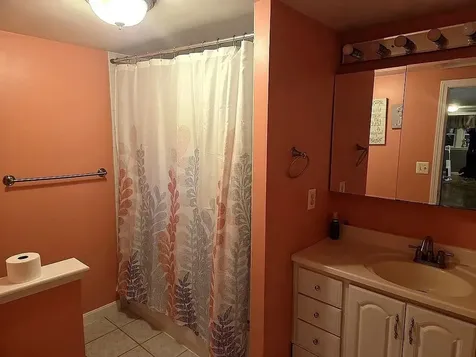 6 Hilda Avenue Derry NH 03038