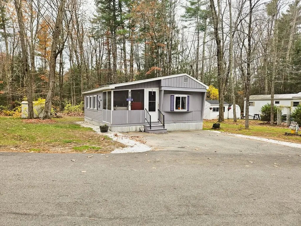 20 Beech Hill Road Exeter NH 03833