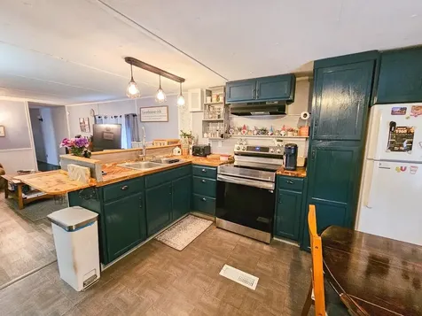 20 Beech Hill Road Exeter NH 03833