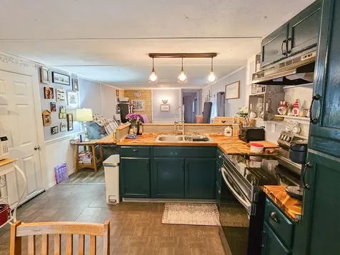 20 Beech Hill Road Exeter NH 03833