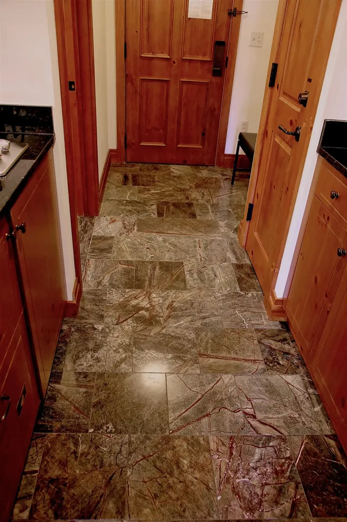 7412 Mountain Road Stowe VT 05672