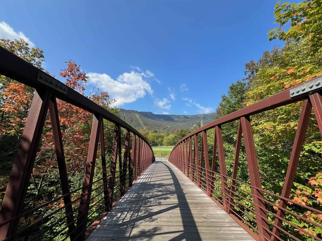 7412 Mountain Road Stowe VT 05672