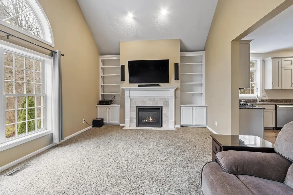 53 Barnside Drive Bedford NH 03110