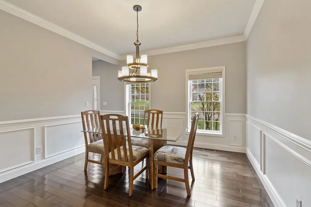 53 Barnside Drive Bedford NH 03110