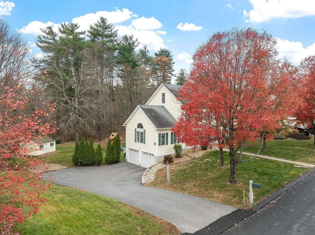 53 Barnside Drive Bedford NH 03110