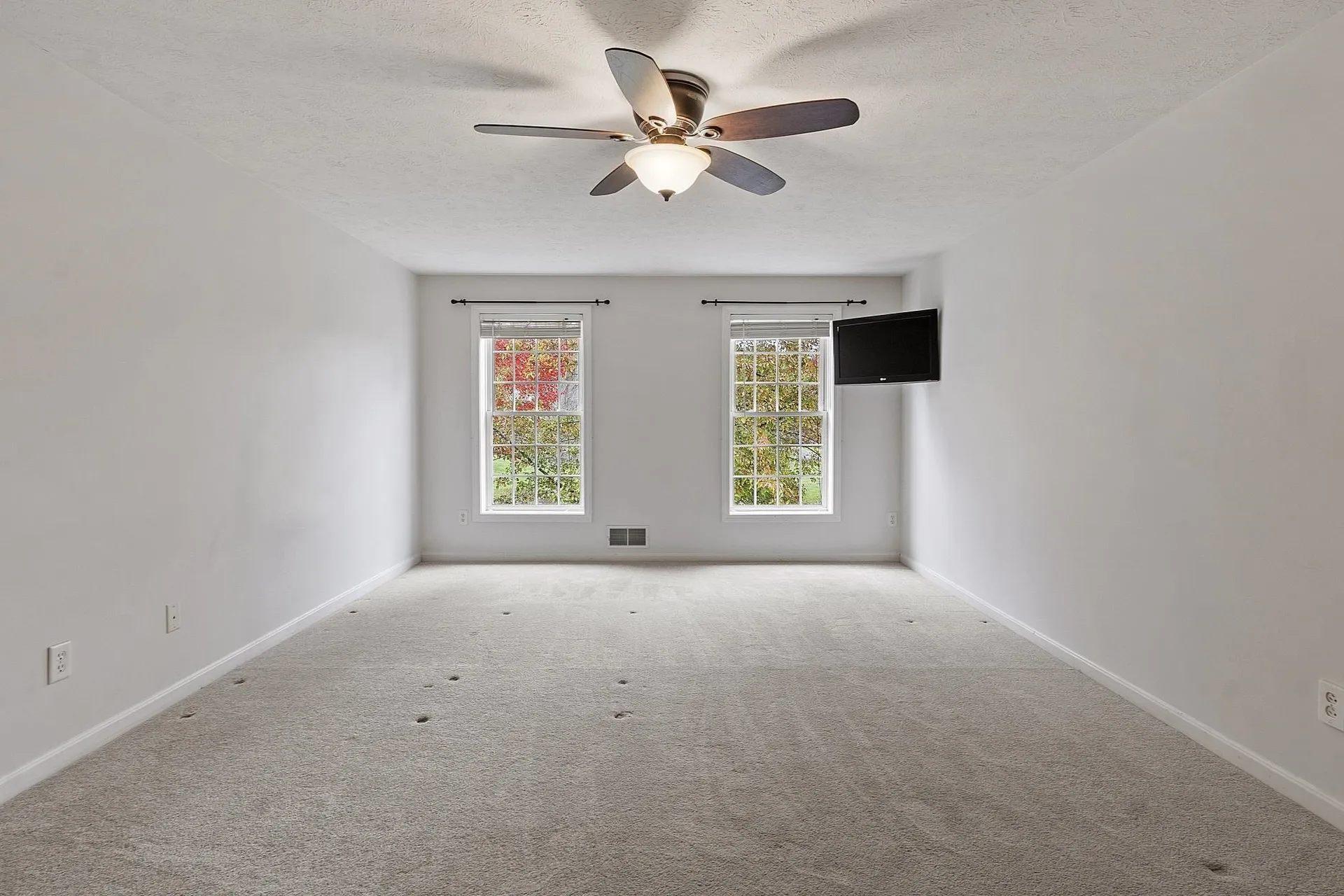 53 Barnside Drive Bedford NH 03110