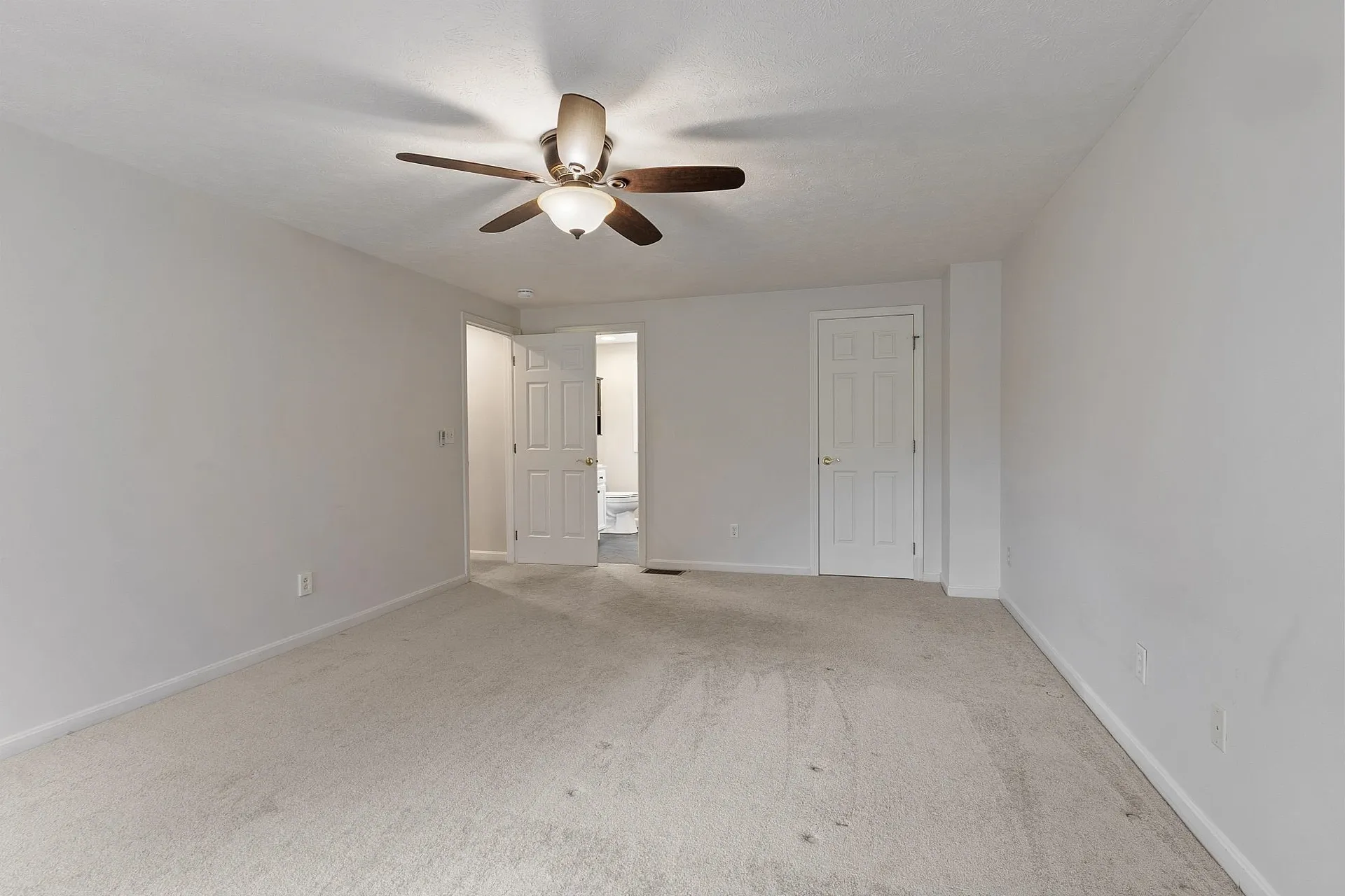 53 Barnside Drive Bedford NH 03110