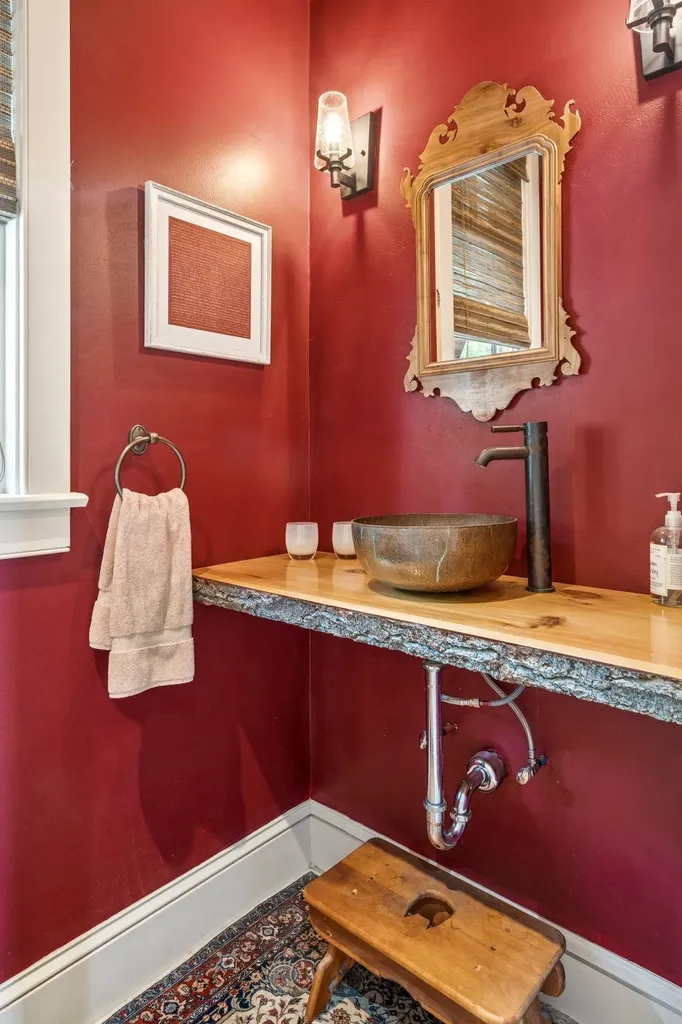 10 Tavern Lane Lyme NH 03768