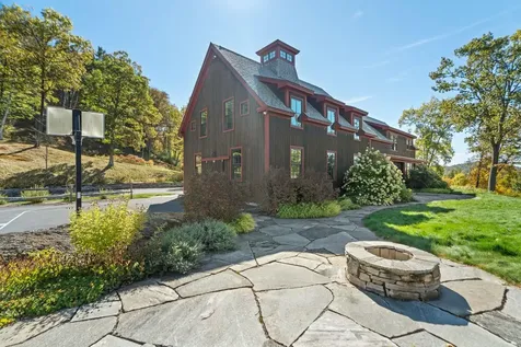 10 Tavern Lane Lyme NH 03768