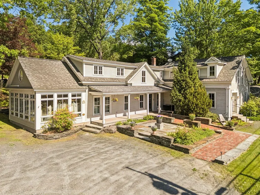 299 Mountain Road Stowe VT 05672