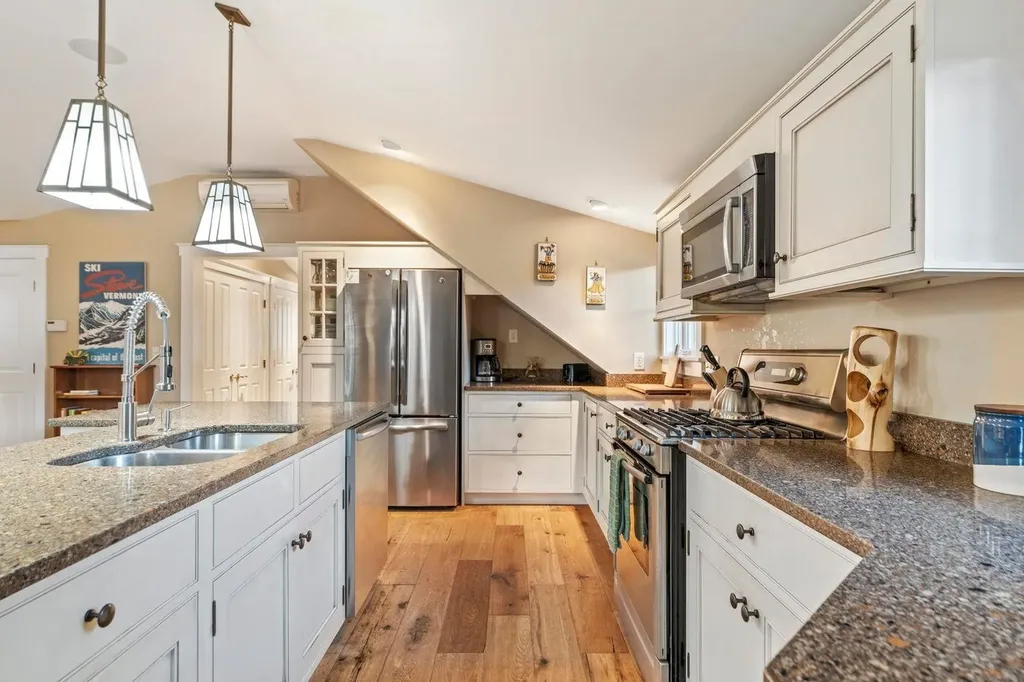 299 Mountain Road Stowe VT 05672