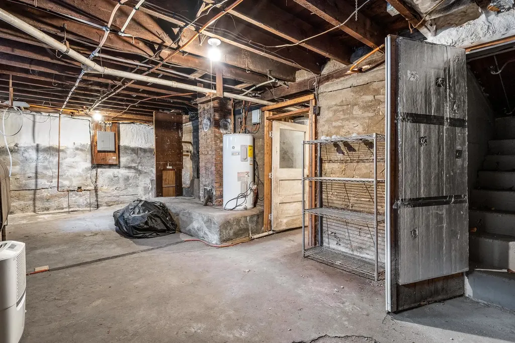 202 Mitchell Street Manchester NH 03103