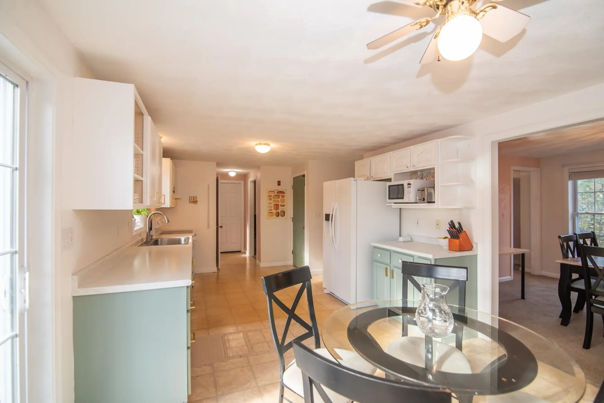 9 Abbey Road Raymond NH 03077