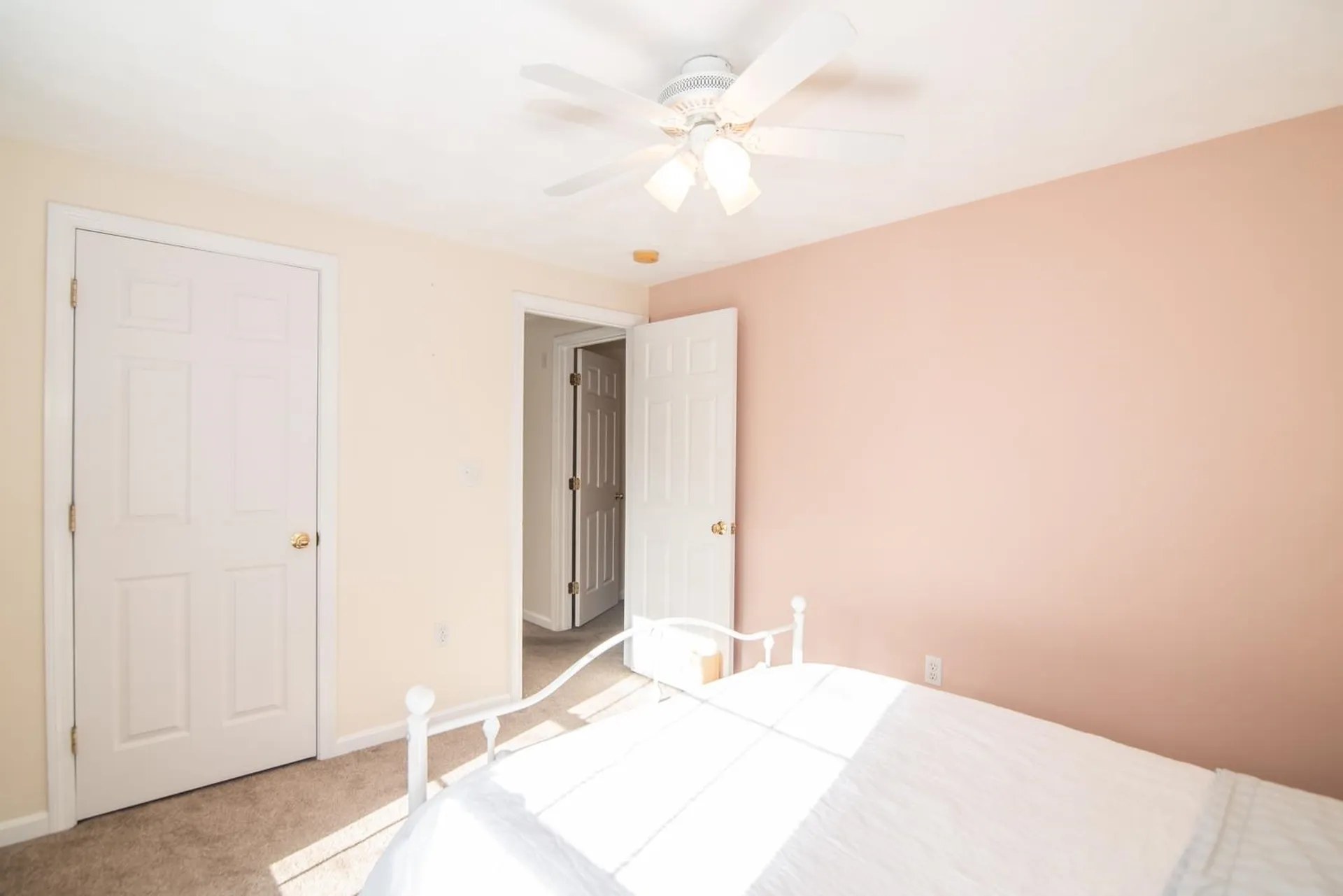 9 Abbey Road Raymond NH 03077