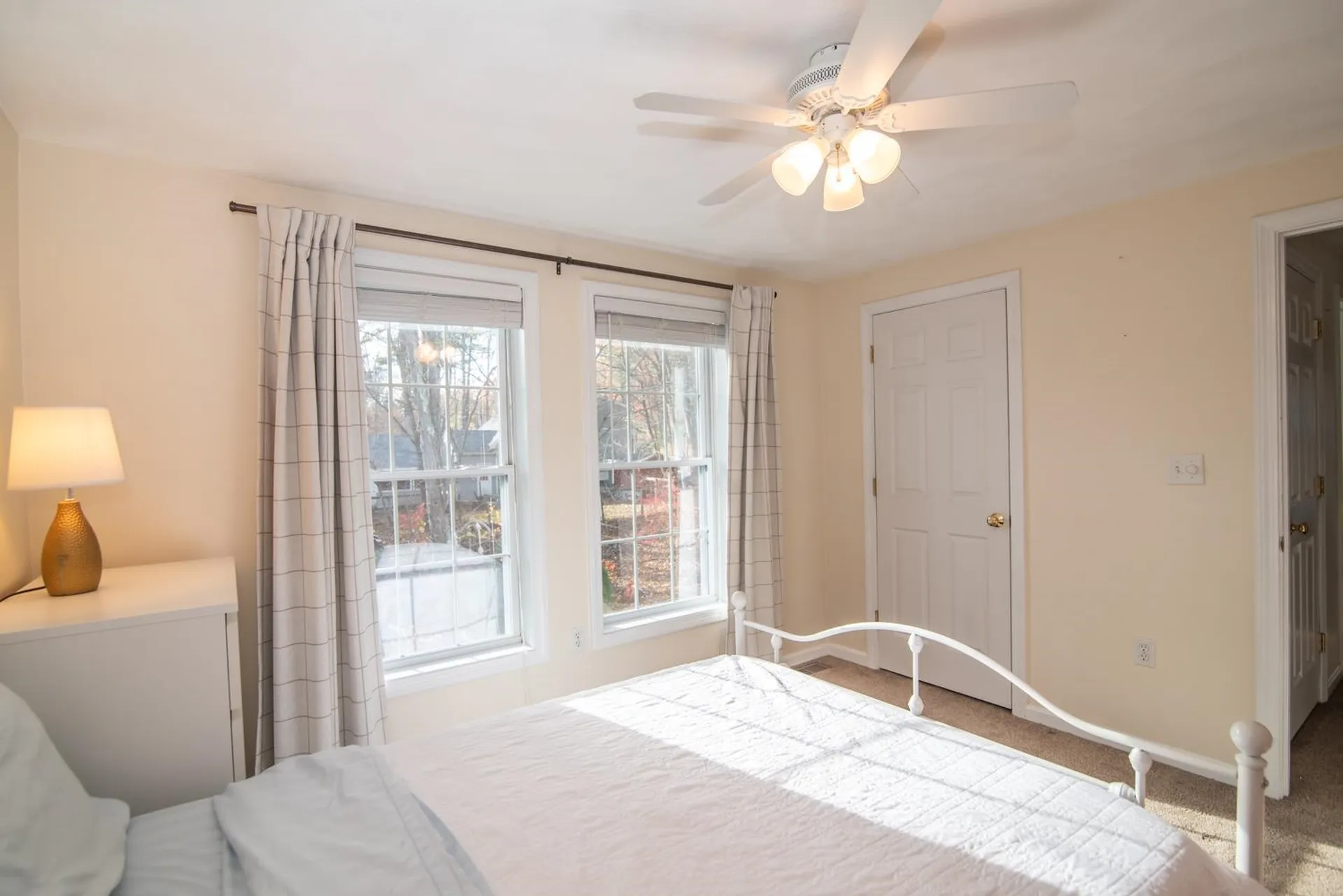 9 Abbey Road Raymond NH 03077