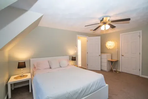 9 Abbey Road Raymond NH 03077