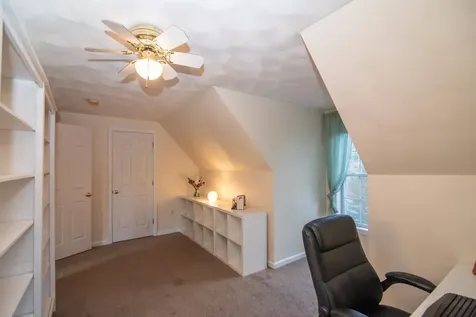 9 Abbey Road Raymond NH 03077