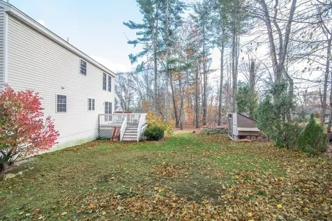 9 Abbey Road Raymond NH 03077