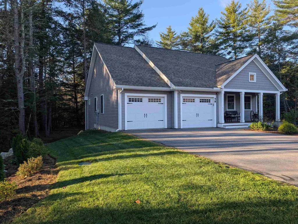 48 Three Ponds Drive Brentwood NH 03833