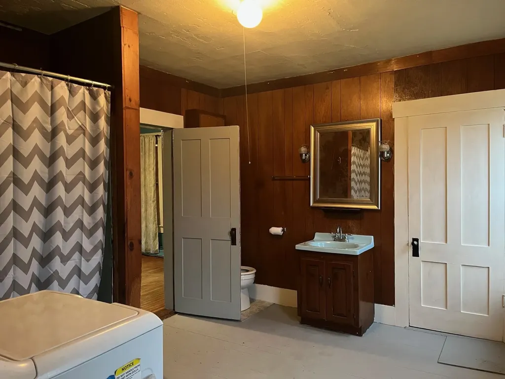 121 Riverside Drive Ashland NH 03217