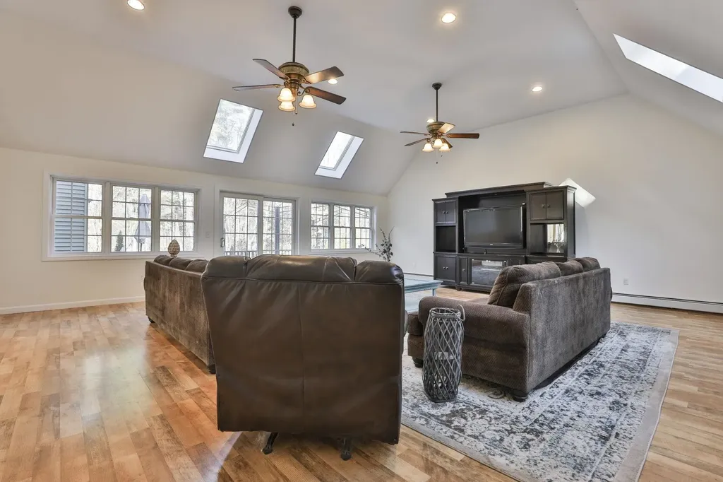 207 Oak Ridge Road Plaistow NH 03865