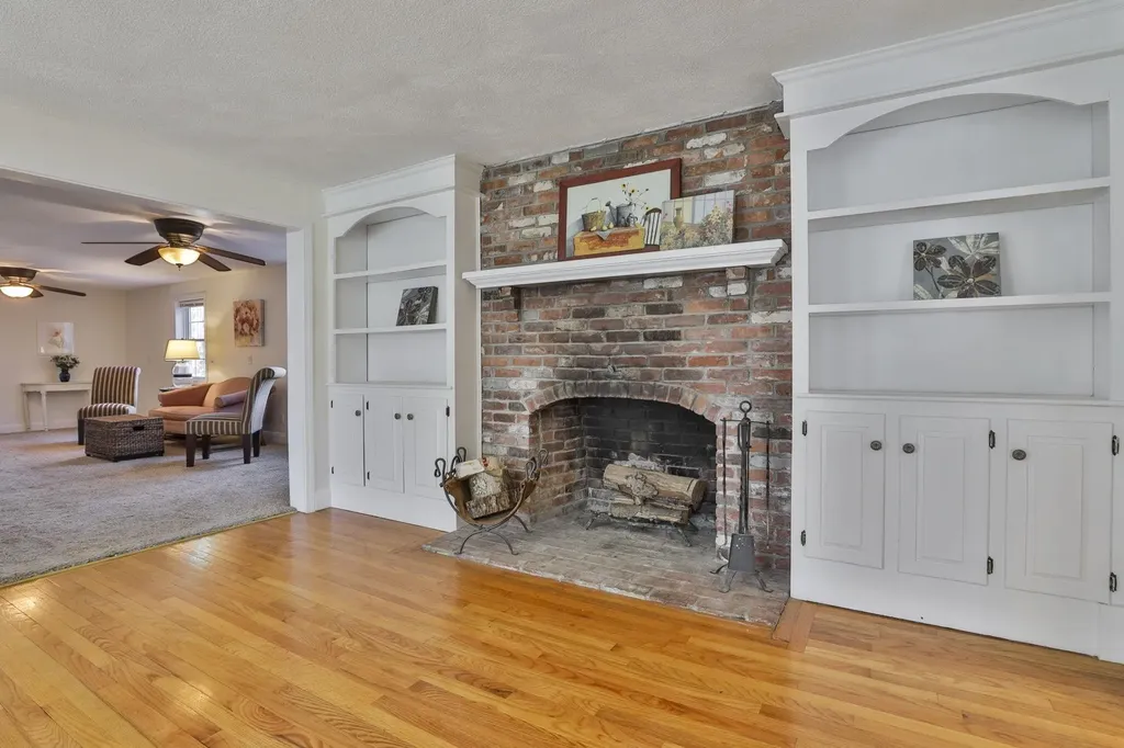 207 Oak Ridge Road Plaistow NH 03865