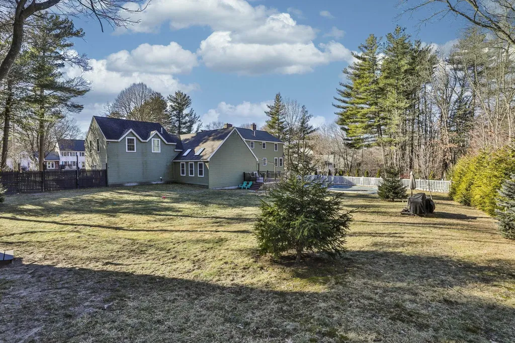 207 Oak Ridge Road Plaistow NH 03865