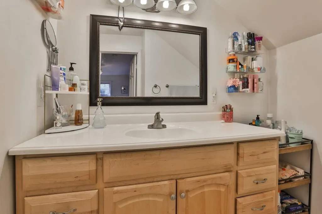 207 Oak Ridge Road Plaistow NH 03865