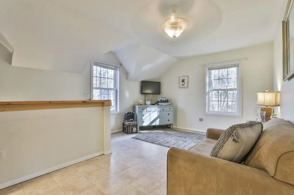 207 Oak Ridge Road Plaistow NH 03865