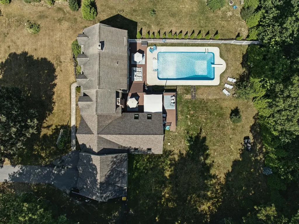 207 Oak Ridge Road Plaistow NH 03865