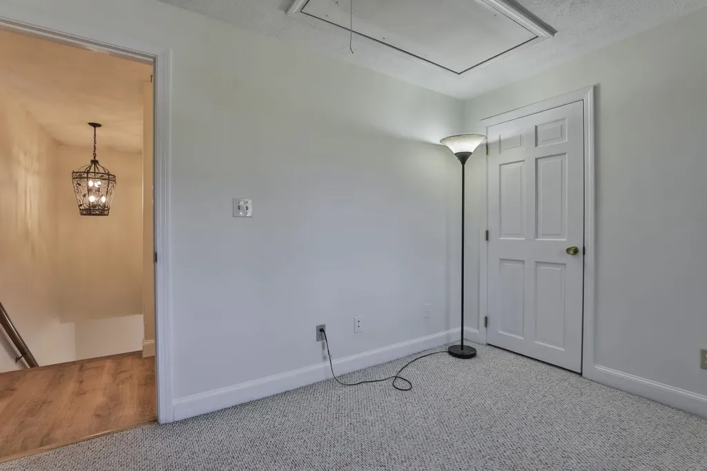 207 Oak Ridge Road Plaistow NH 03865