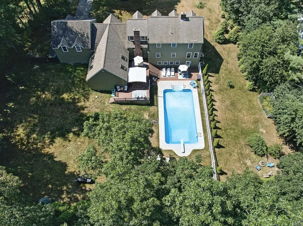 207 Oak Ridge Road Plaistow NH 03865