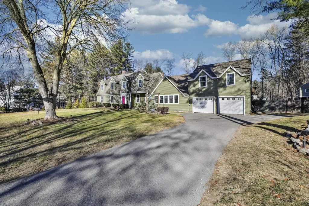 207 Oak Ridge Road Plaistow NH 03865