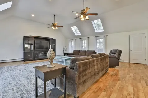 207 Oak Ridge Road Plaistow NH 03865