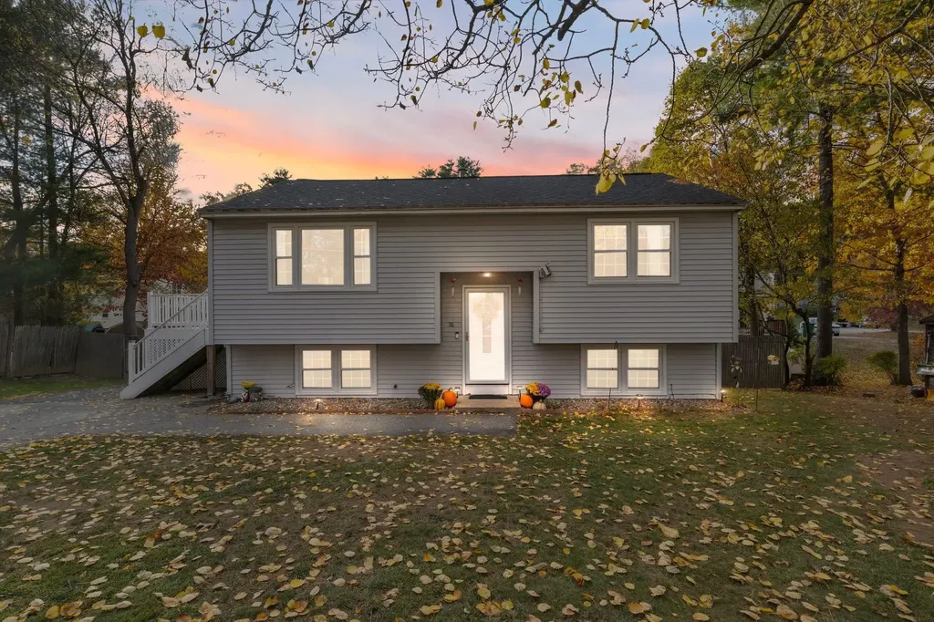16 Cassandra Lane Nashua NH 03064