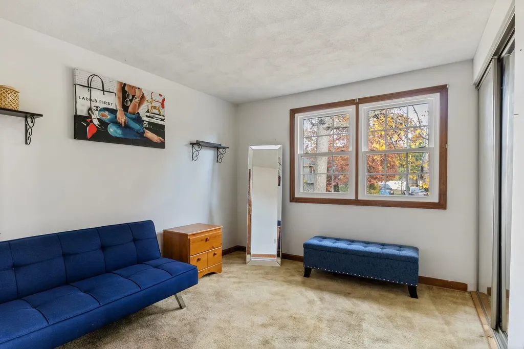 16 Cassandra Lane Nashua NH 03064