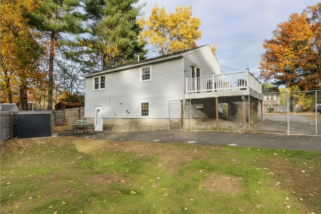 16 Cassandra Lane Nashua NH 03064