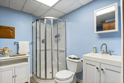 16 Cassandra Lane Nashua NH 03064