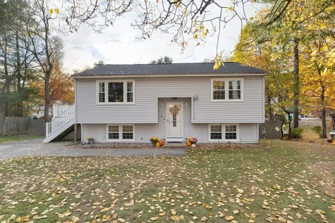 16 Cassandra Lane Nashua NH 03064
