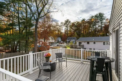 16 Cassandra Lane Nashua NH 03064