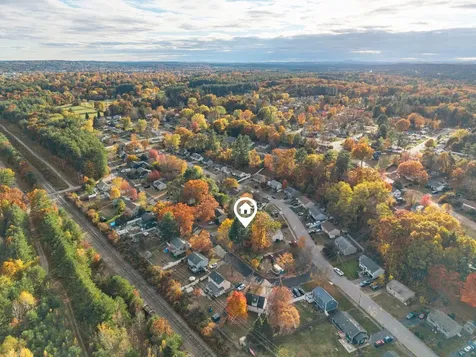 16 Cassandra Lane Nashua NH 03064