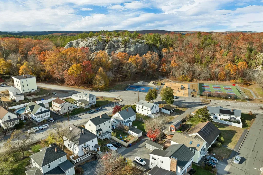 245 Laval Street Manchester NH 03102-2943