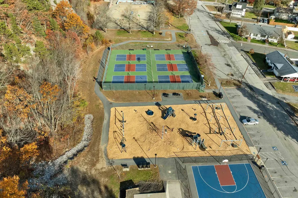 245 Laval Street Manchester NH 03102-2943