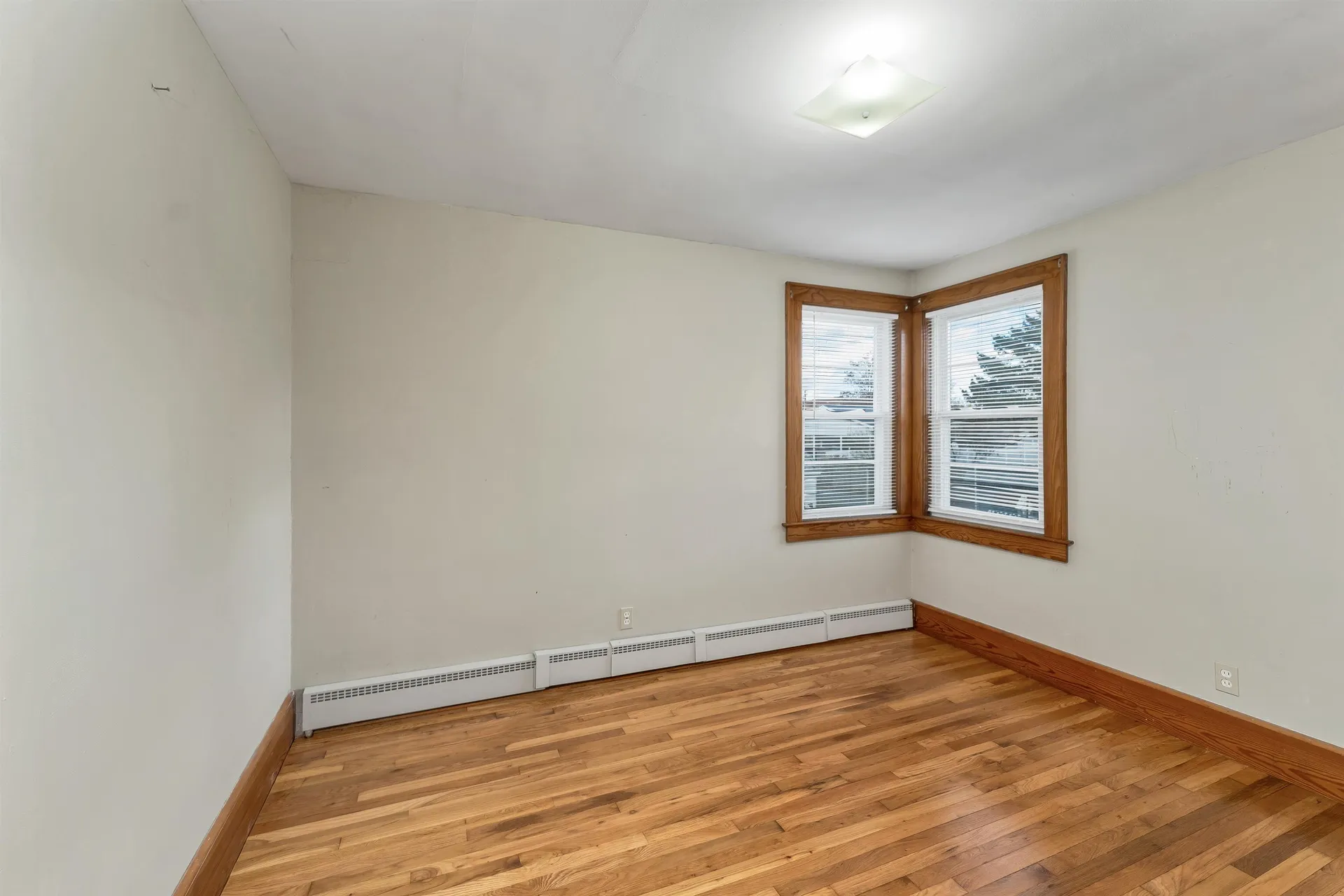 245 Laval Street Manchester NH 03102-2943