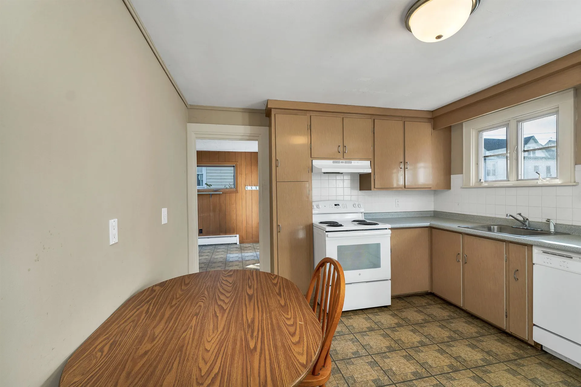 245 Laval Street Manchester NH 03102-2943