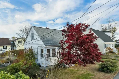 245 Laval Street Manchester NH 03102-2943