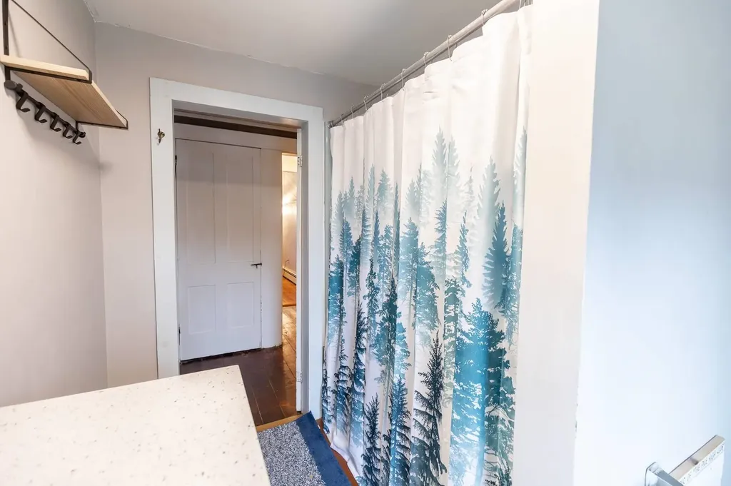 42 Windymere Drive Epsom NH 03234