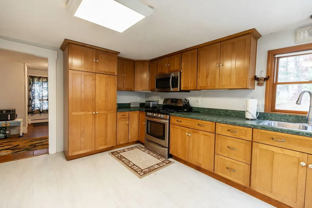 42 Windymere Drive Epsom NH 03234